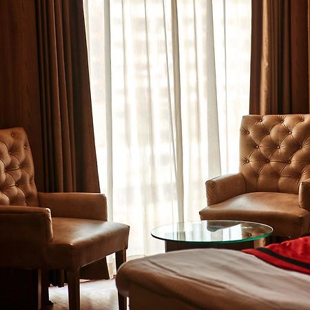 All - Fresco Hotel Calcutta  Esterno foto