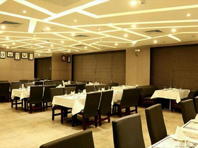 All - Fresco Hotel Calcutta  Esterno foto